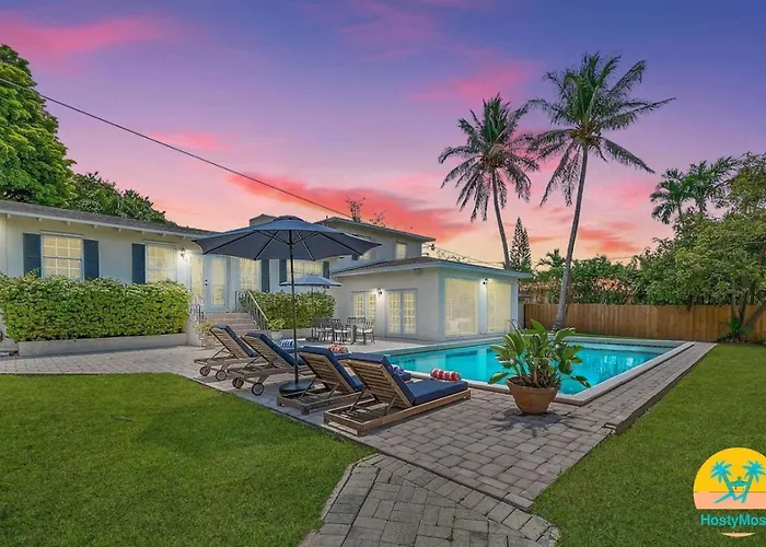 Villa Rustica 5 Bedroom 3 Bath With Pool Next To River 1800 Miami